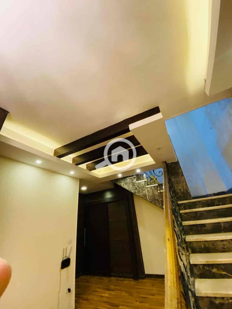 15 48178b21-e7c6-499e-97b0-180b106c289f. jpg