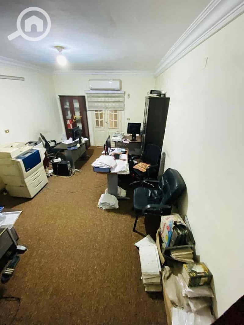 27 32292fa2-ca96-4457-9671-c47730b7a20f. jpg