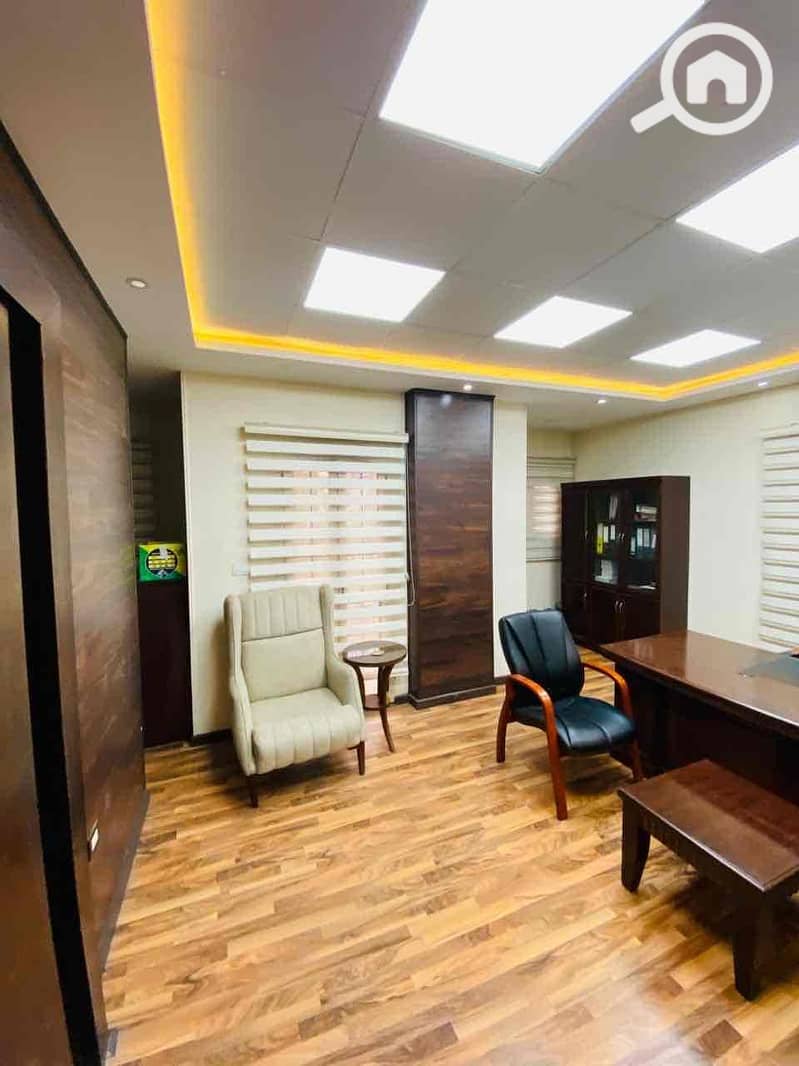 46 0270f578-b0cf-4ae4-ad82-bb4dbec357a9. jpg