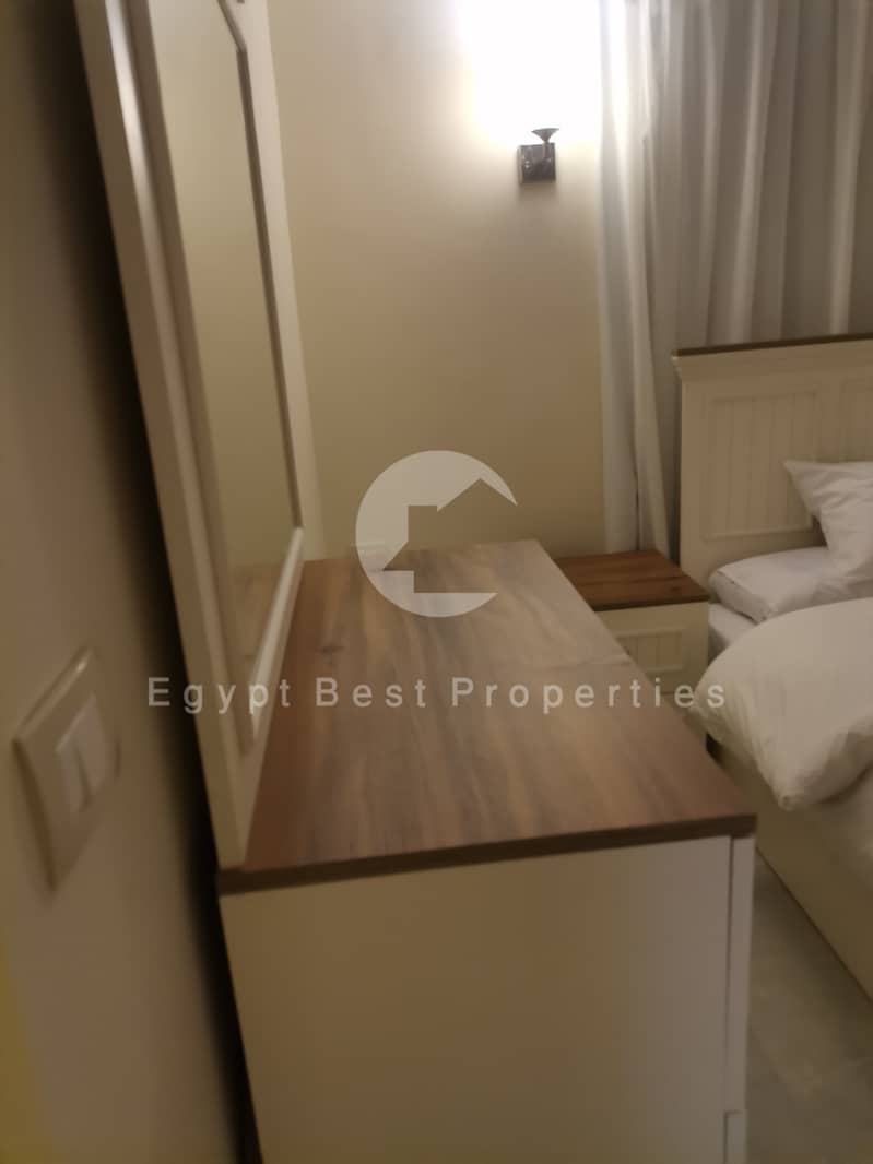 8 8780826e-bf46-408e-aa57-bbfc19547305. jpg