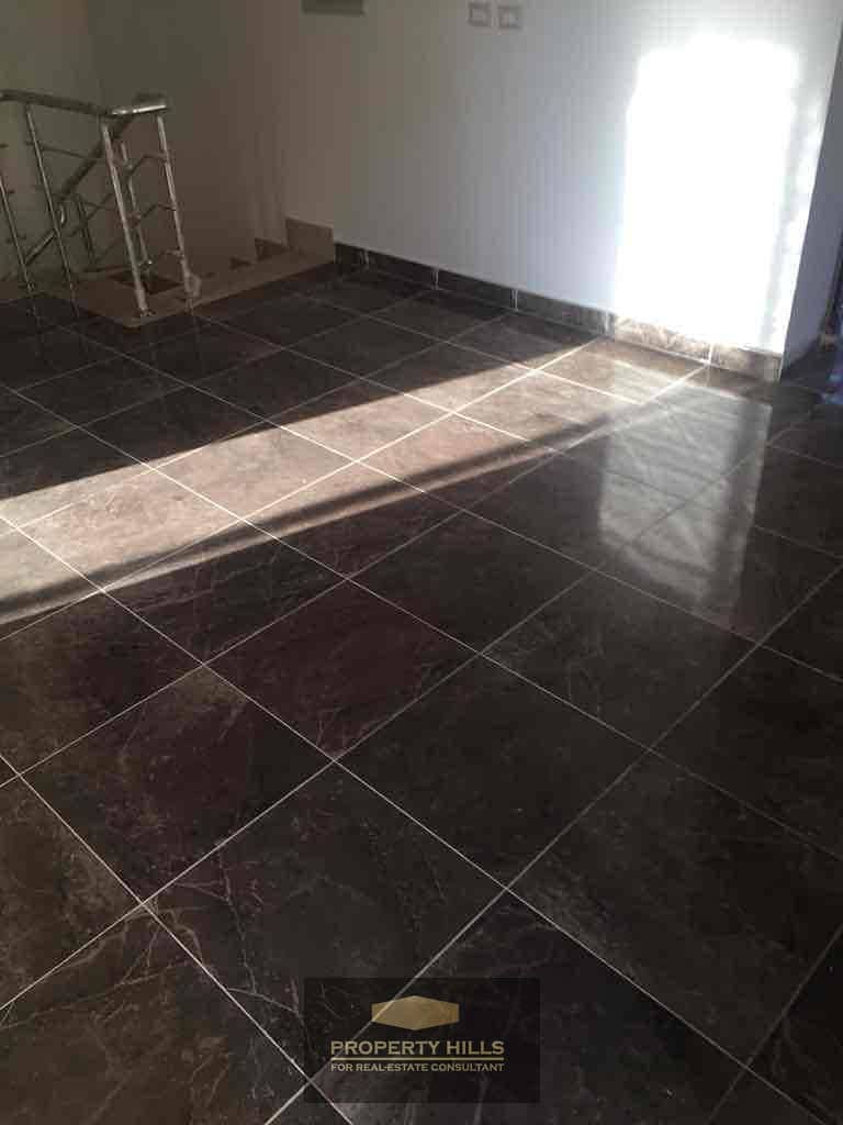 2 2b685e38-4368-49e1-8edb-903cd355c641. jpg