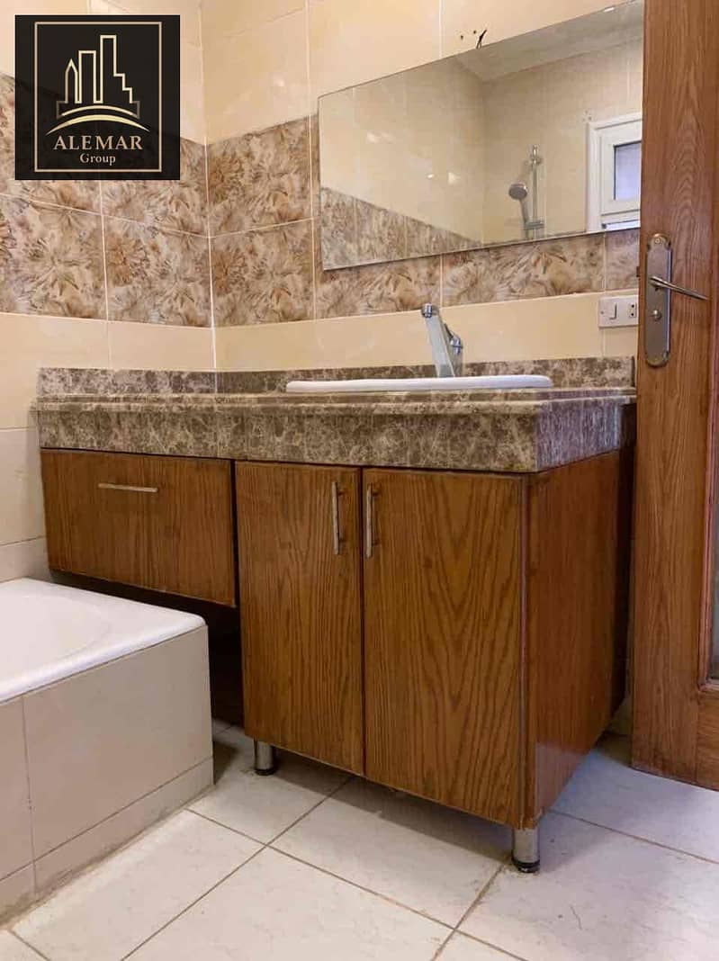 3 2e6d2fdf-00fd-4742-a343-7fe312a521e6. jpg