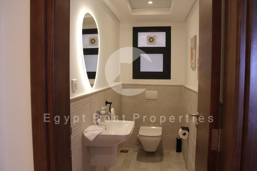 8 8361ec78-374c-4dc3-9f9c-a9742fb84274. jpg