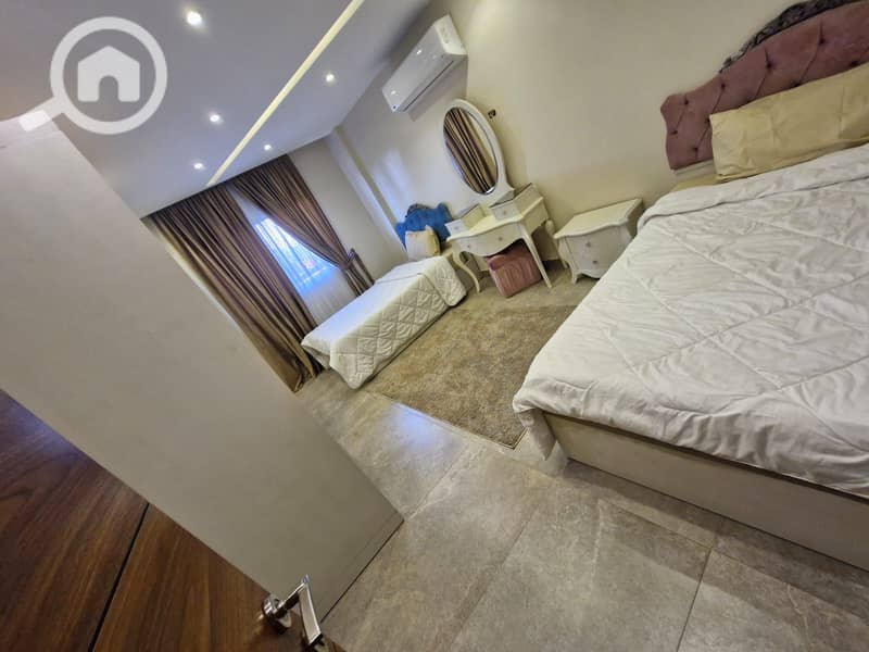 8 c81c5b91-80a6-4b1f-b229-d18c4d7b1276. jpeg