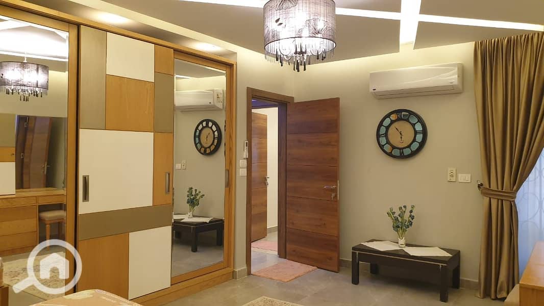 9 d10d00b7-3ac7-478c-bf15-8ec73a4ab9a2. jpeg