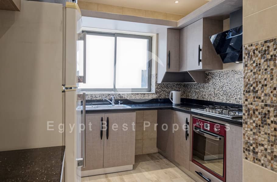 7 b6c6c326-d19c-42f0-a865-a7829ba37669. jpg