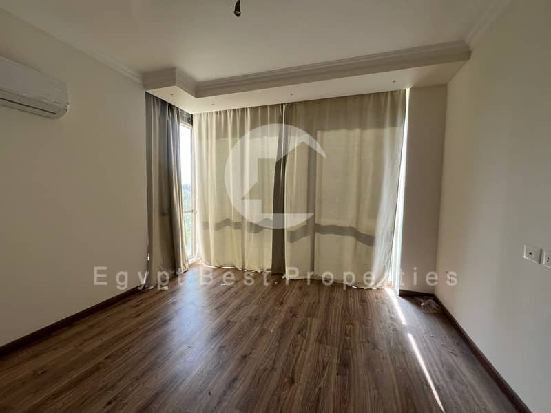 9 cd261bb6-9b9b-40e9-ad96-8eb7e55254b1. jpg