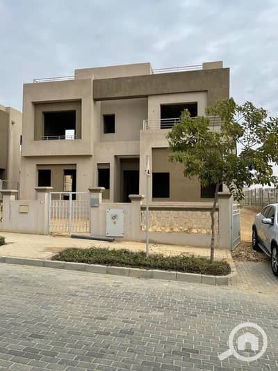 3 Bedroom Townhouse for Sale in 6th of October, Giza - IMG-20250626-WA0013. jpg