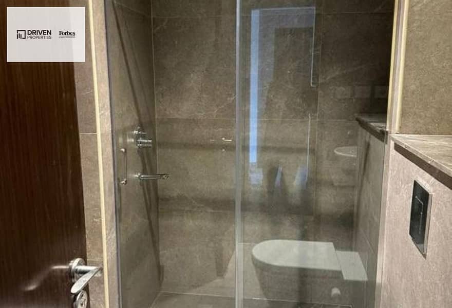 10 43341d6f-a73c-4d89-9696-2f76504eb34f. jpg