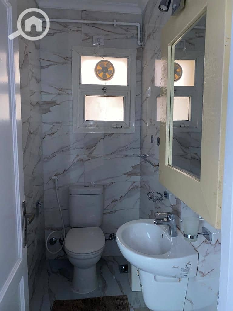 10 f404c95a-0019-478b-9122-31cdfe3dda9e. jpeg