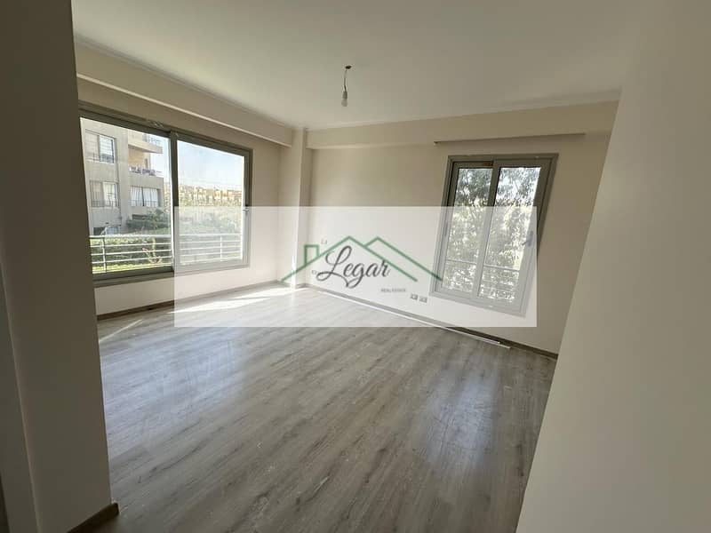 4 6d22e63c-d181-4a04-b5ee-c4209d943376. jpg