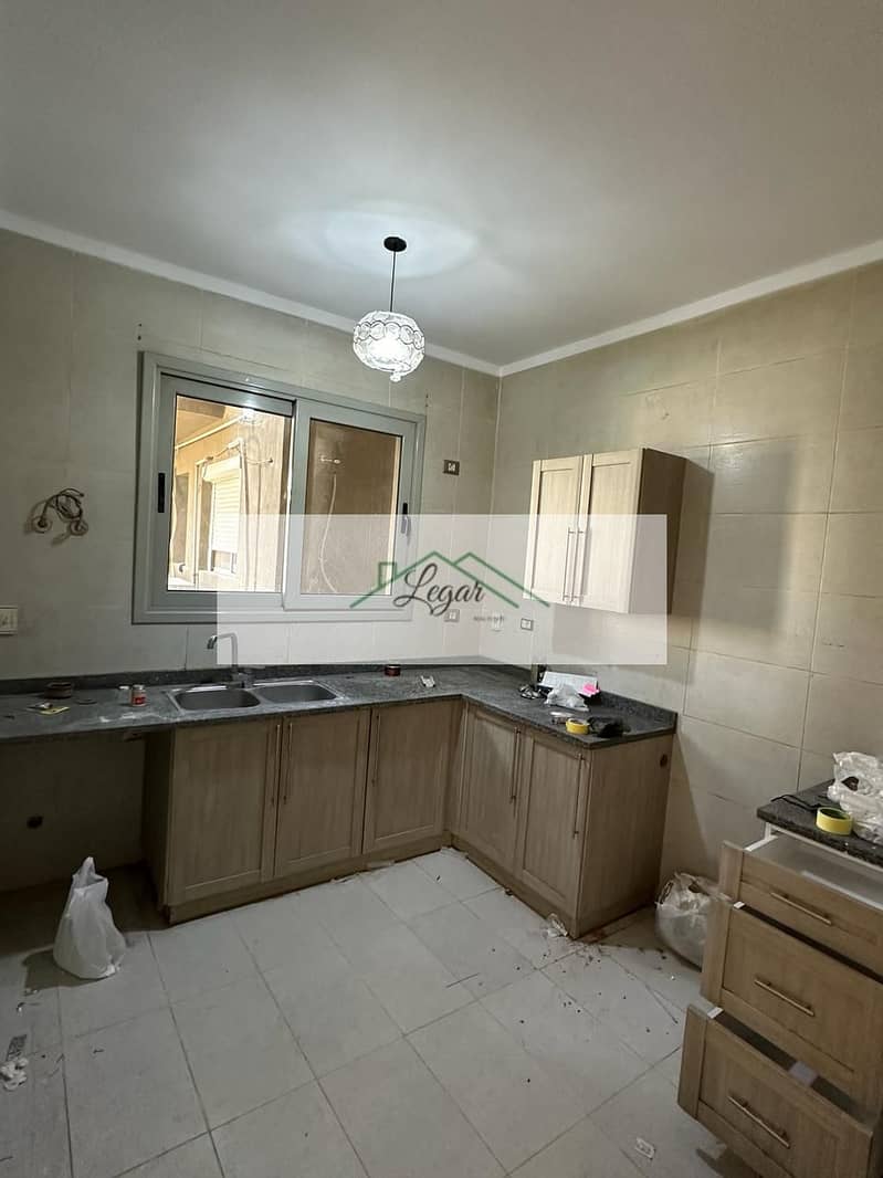 8 8ff481b2-6572-4cf6-91b6-30eef835131d. jpg