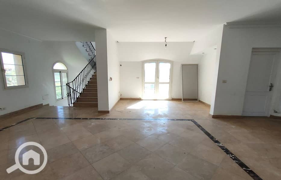 7 ad9561ee-c4f7-45a7-86cb-ce92e891e09b. jpg