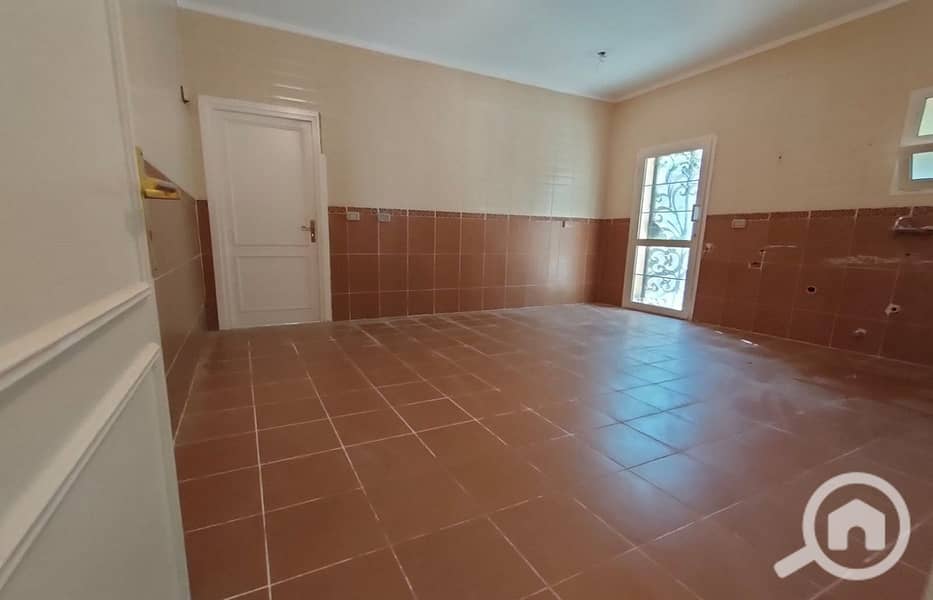 8 dd2666de-b438-46b4-924c-d48b2b0a8f57. jpg