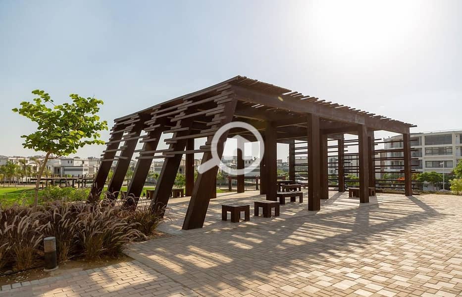 6 409fd1fe-2d6f-4c56-9873-596b8aa78c7a. jpg