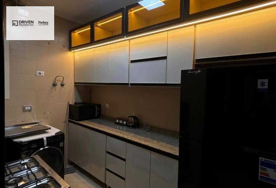 4 2d170995-2253-4153-a282-921fdfc7b61a. jpg