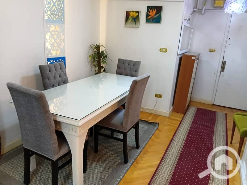 4 33d1f7e6-b1ff-4a15-85a1-5869a554b129. jpg