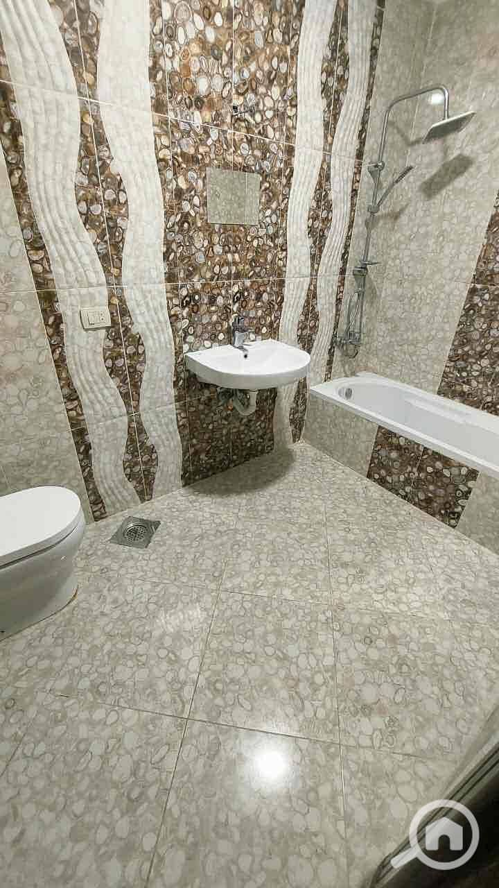 4 938ffc7a-fc70-4e90-a031-40b1c3cd2186. jpg