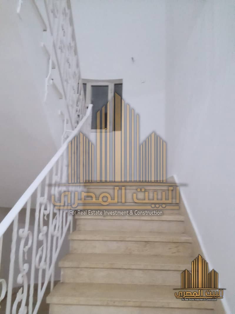 7 5e3fde5e-4808-438b-a562-3ac1d03dbffd. jpg