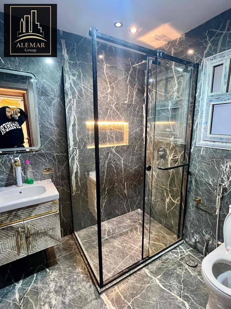 10 3518010d-58c6-47c6-8cf0-6aea9a00ffcd. jpg