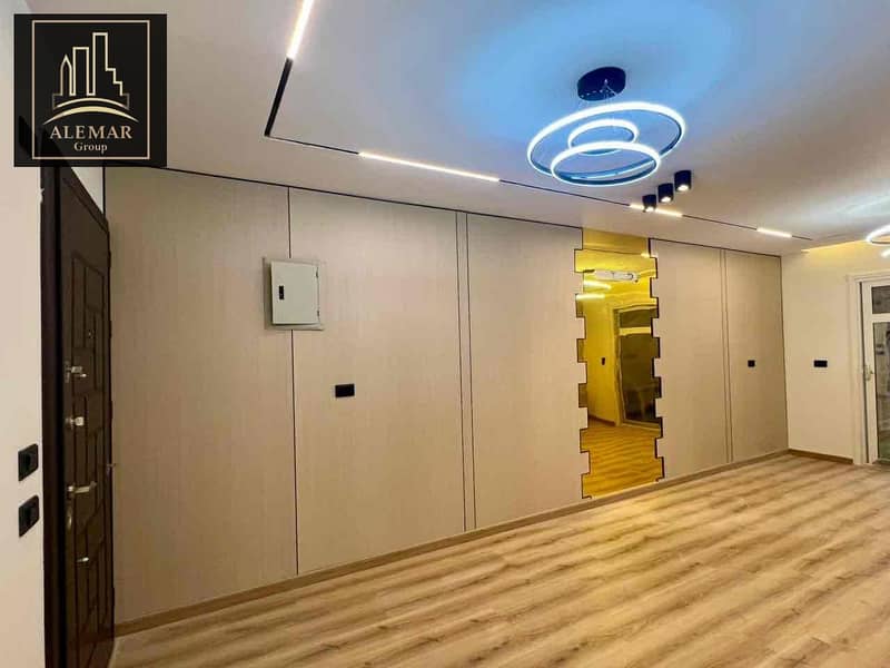 15 9c7074b8-4dd5-47f8-b53d-43133b42ba9f. jpg