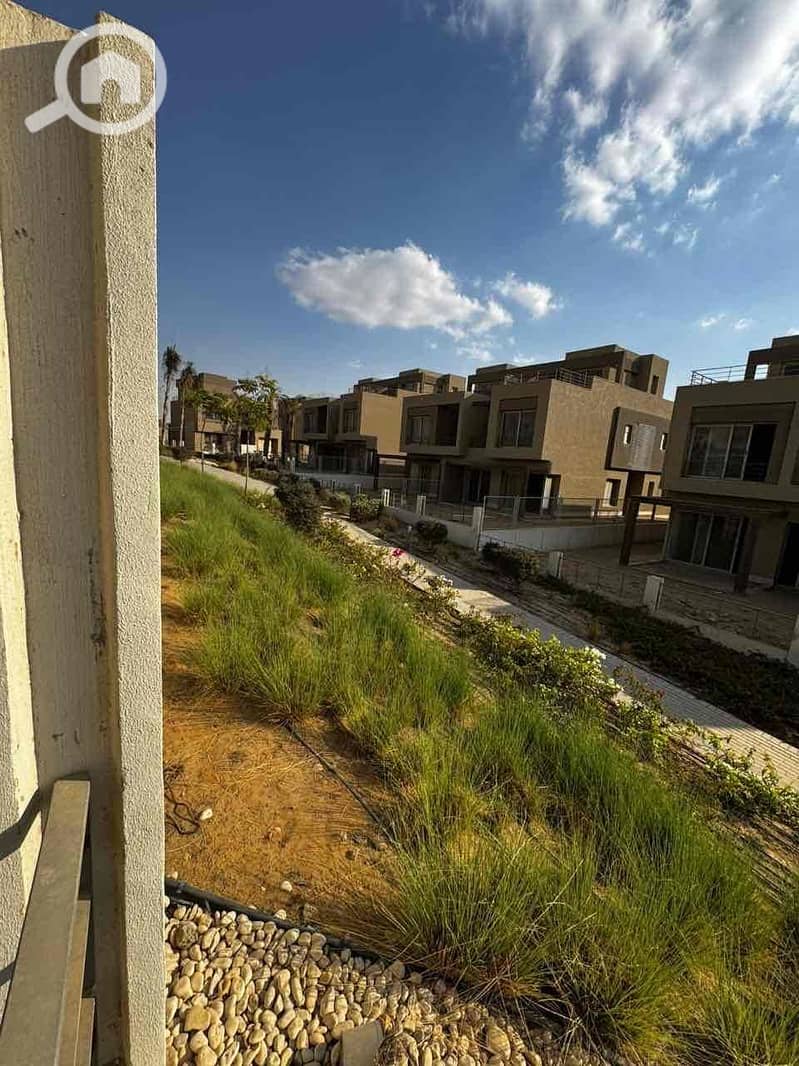 4 a55f1609-a29d-4710-b984-4a455166797c. jpg