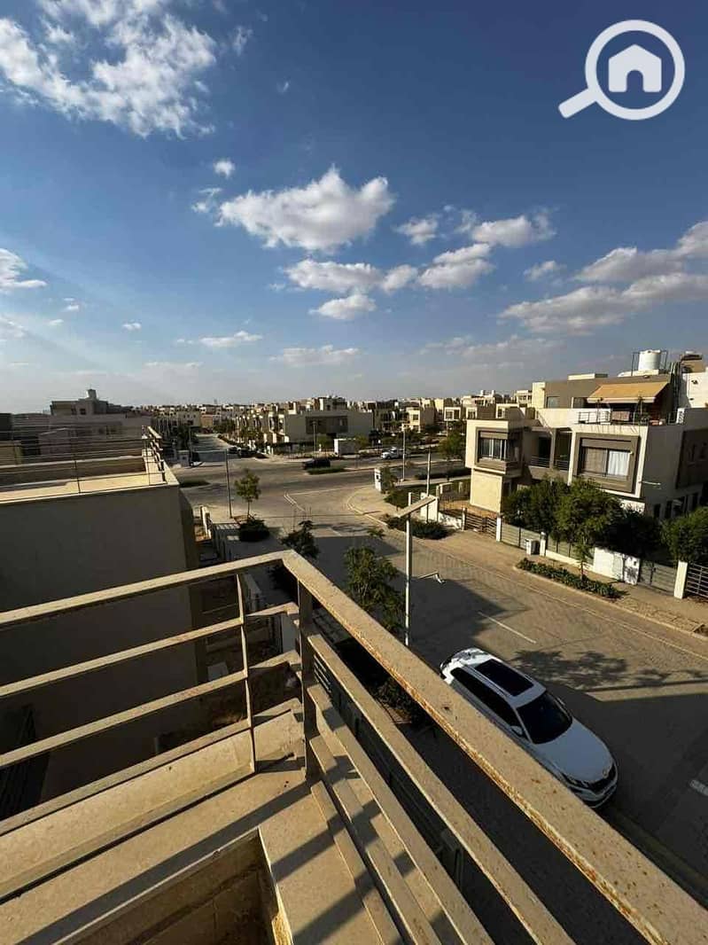 8 7d447089-79c4-4ee3-8a63-0314affce49f. jpg