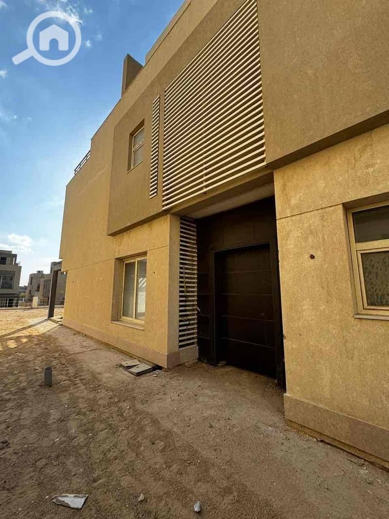 9 fec5583a-6ff0-4eef-bd2c-46a0c201565b. jpg