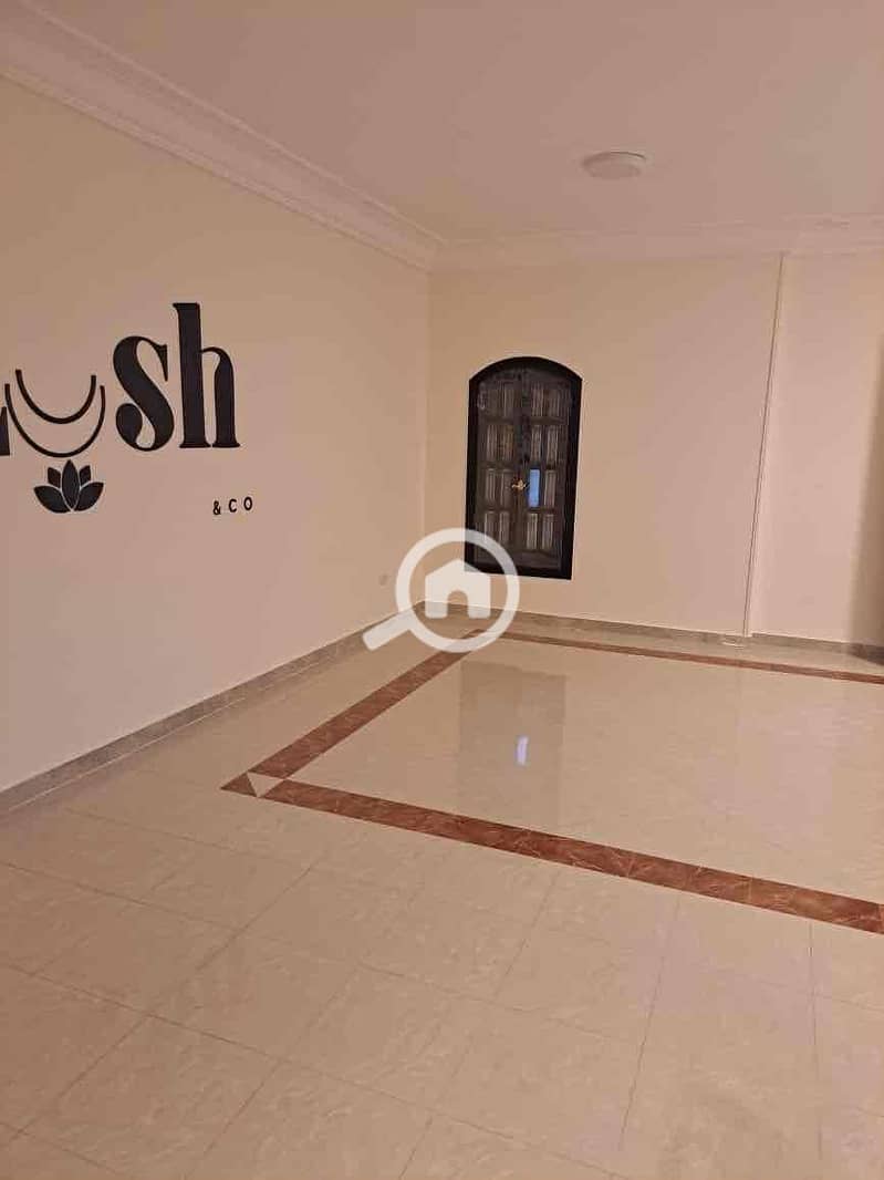 3 df940d18-6a13-4737-970b-53e2dcd6e9d5. jpg