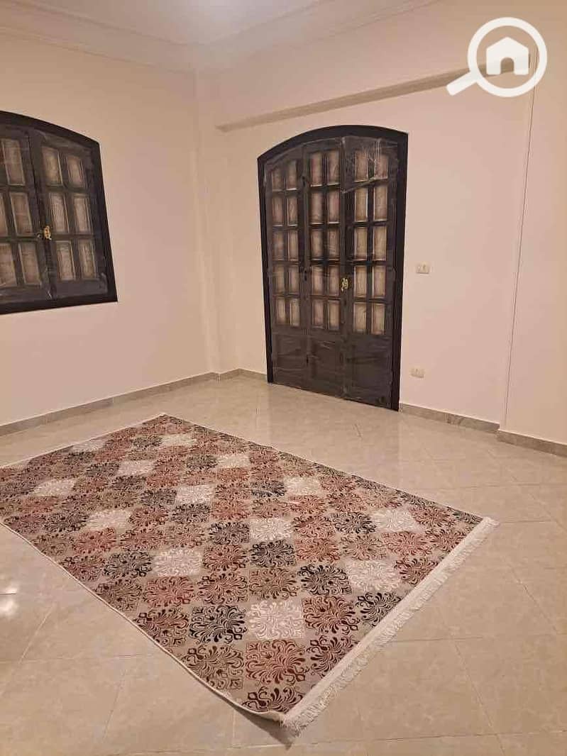 4 443b6dfe-e583-402d-86f4-550c59ad65a0. jpg