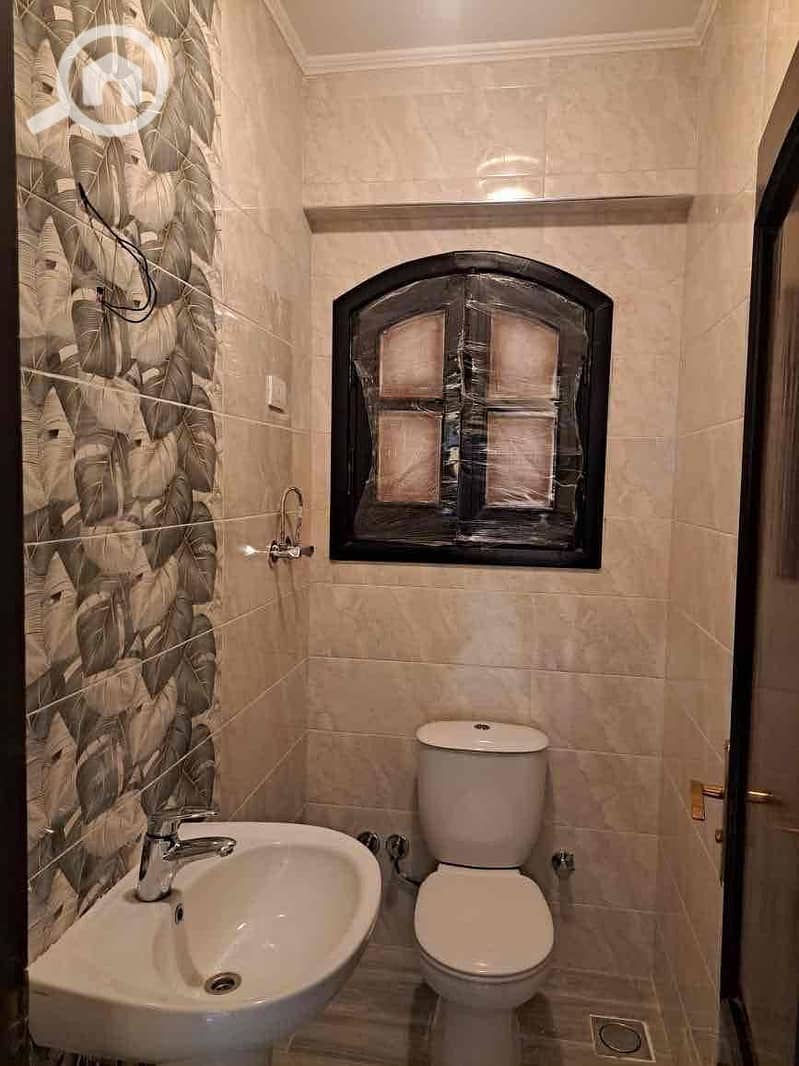 5 33787892-46d0-49f0-a4dc-50c54a8e80fd. jpg