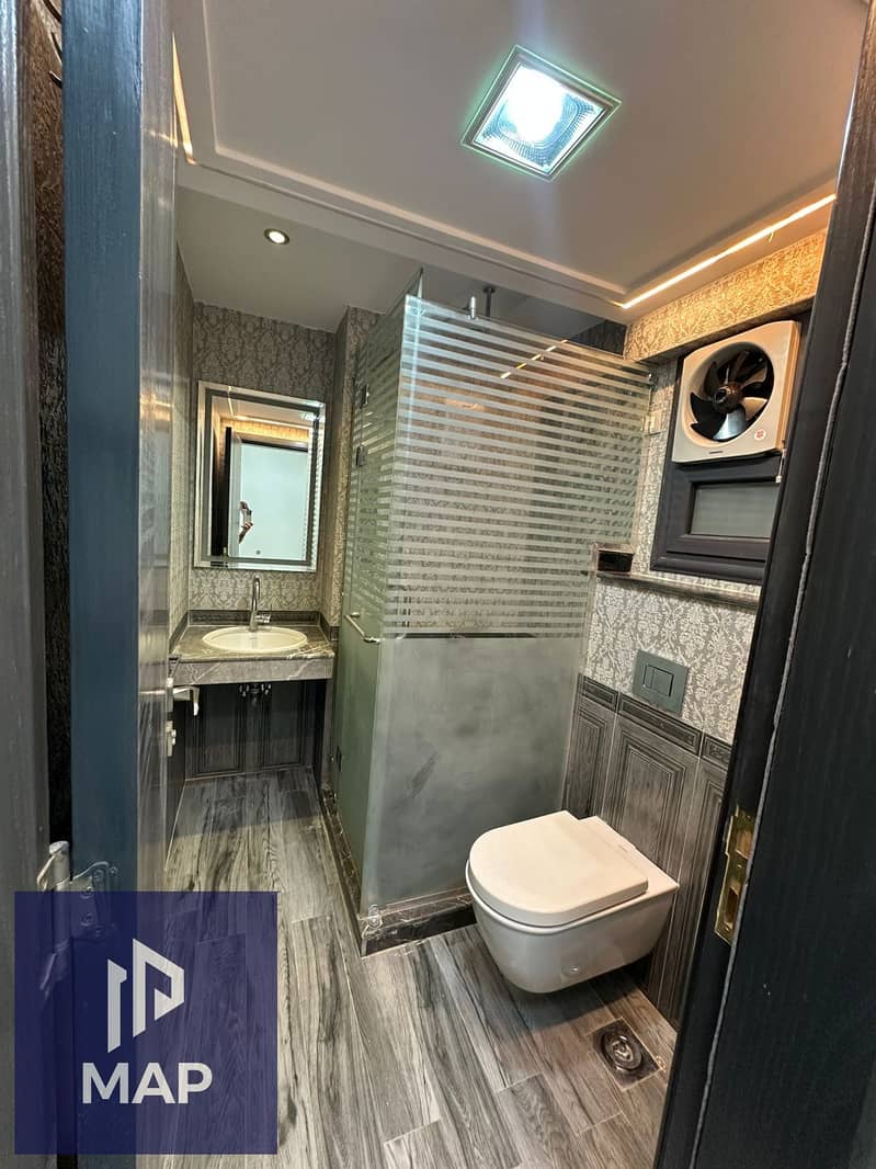 4 WhatsApp Image 2025-02-12 at 7.07. 42 PM. jpeg