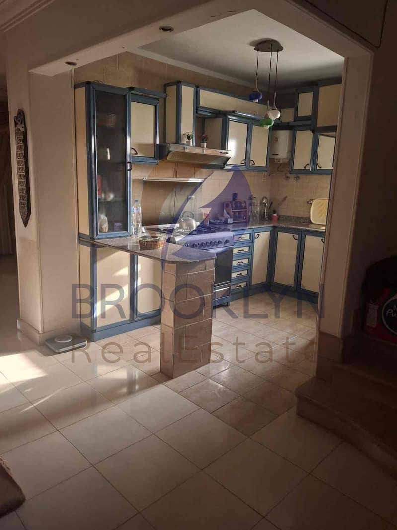 8 a7e69cae-a7ac-44c6-8802-8419cc212a78. jpg