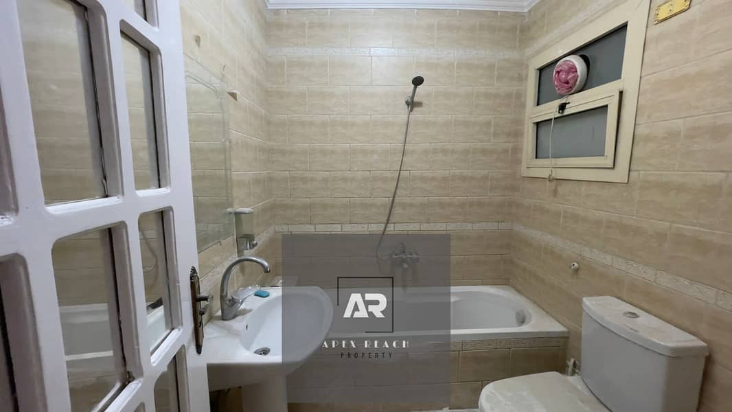 7 WhatsApp Image 2025-12-17 at 16.45. 52 (3). jpeg