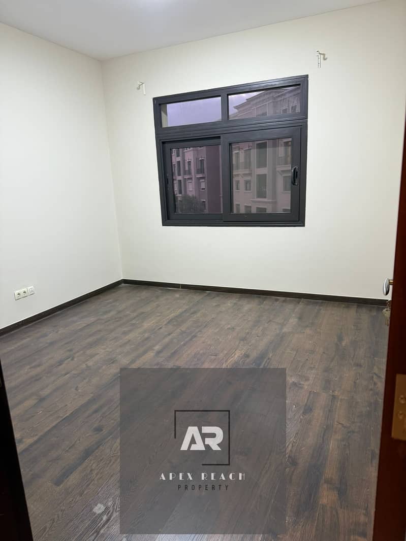 10 WhatsApp Image 2026-01-14 at 10.16. 33 PM. jpeg