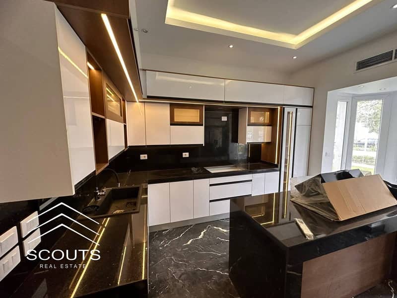 7 FB_IMG_1764236778845. jpg