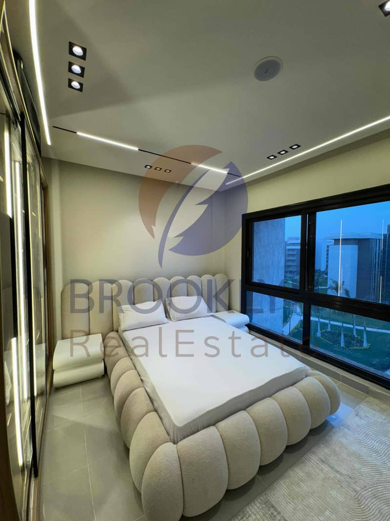 10 a31dc879-036a-4718-ade3-f842214cf4d0. jpg