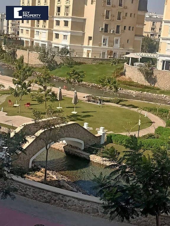 5 _files_e277700e-034b-4e9f-bc6a-1e4874f49bbd. jpg