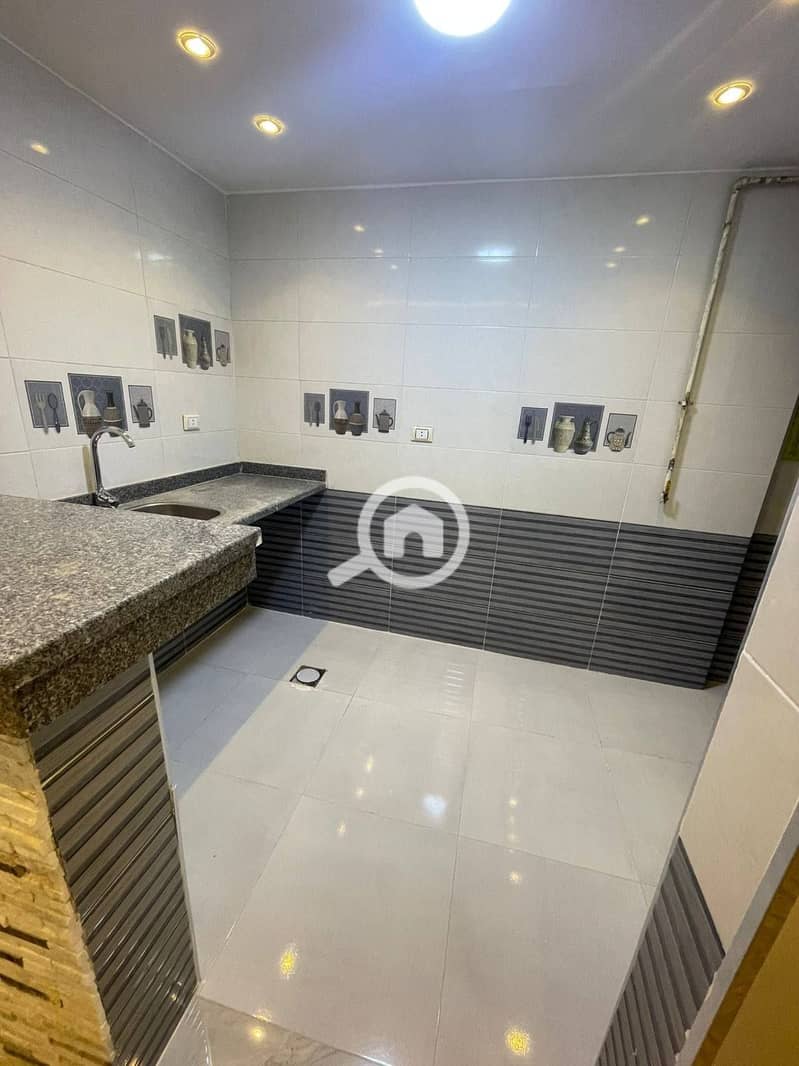 8 616264879_25742579858692429_2159383026811120650_n. jpg