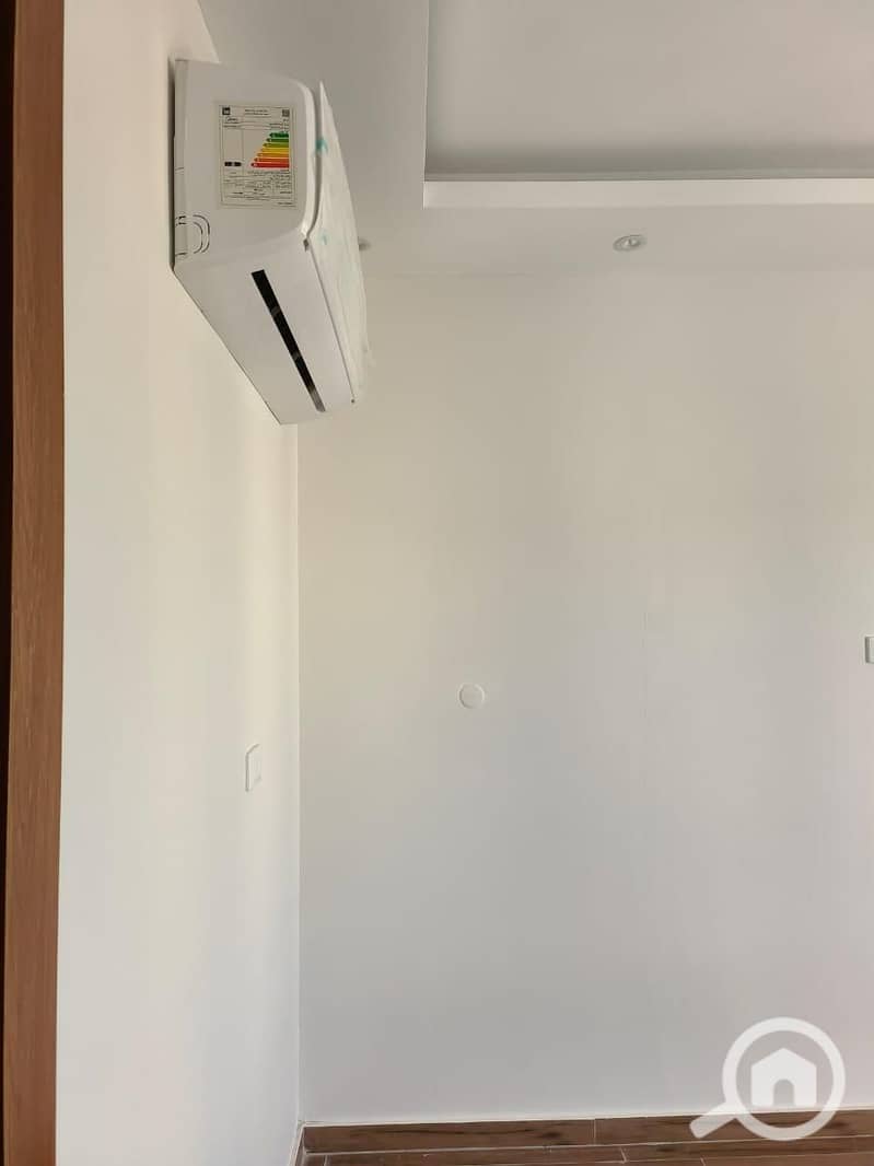 6 WhatsApp Image 2026-01-14 at 9.54. 02 PM. jpeg