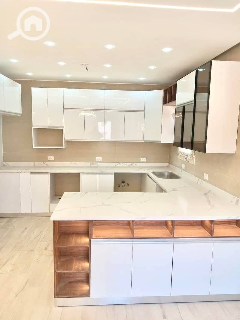 2 d7ac438e-f77a-46a1-a68a-ef28c3f26317. jpeg