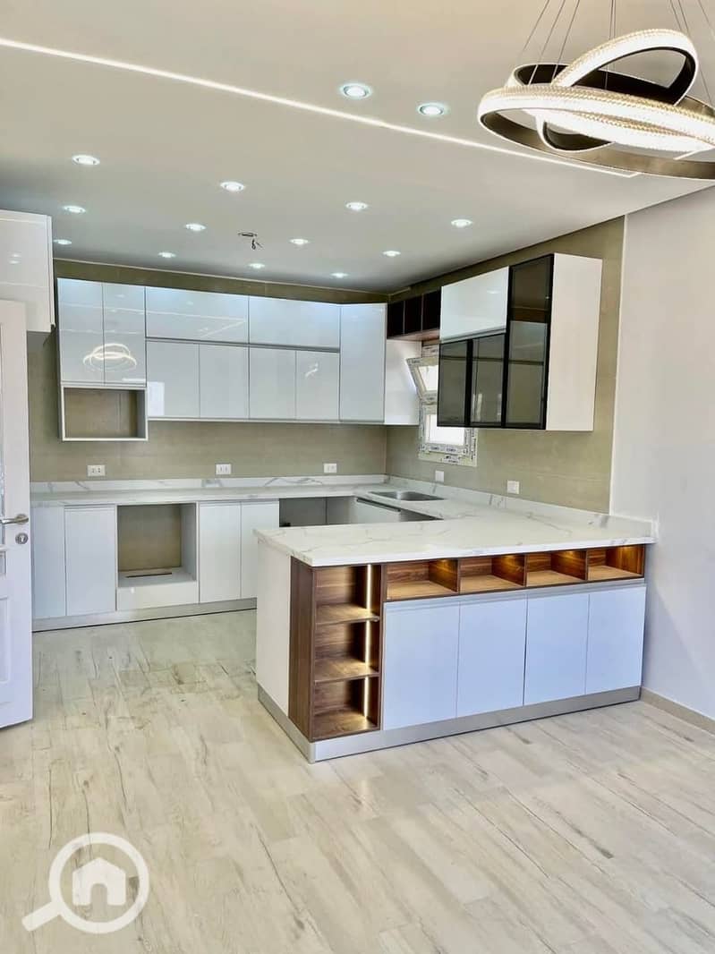 3 8d71d6fd-c243-44fc-a14d-17f3ed0a5839. jpeg