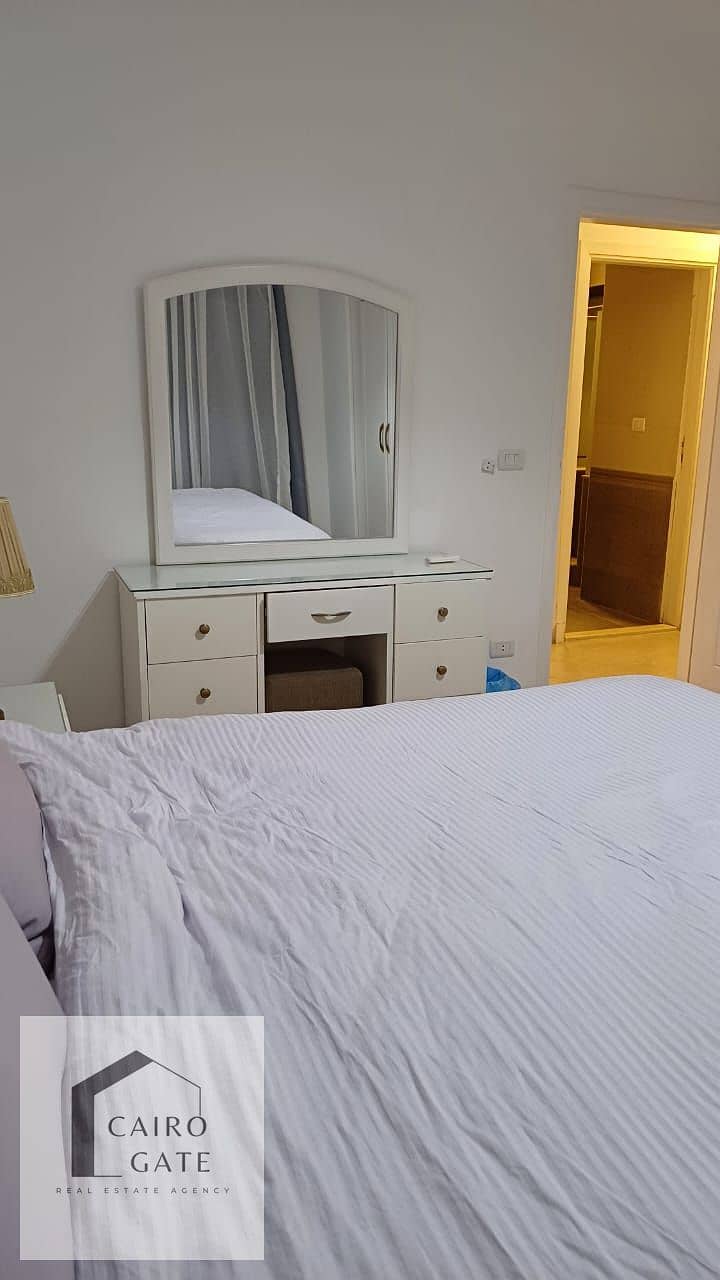 4 4d50f6a6-d4ae-4b7f-93f6-21a9a62a3096. jpg