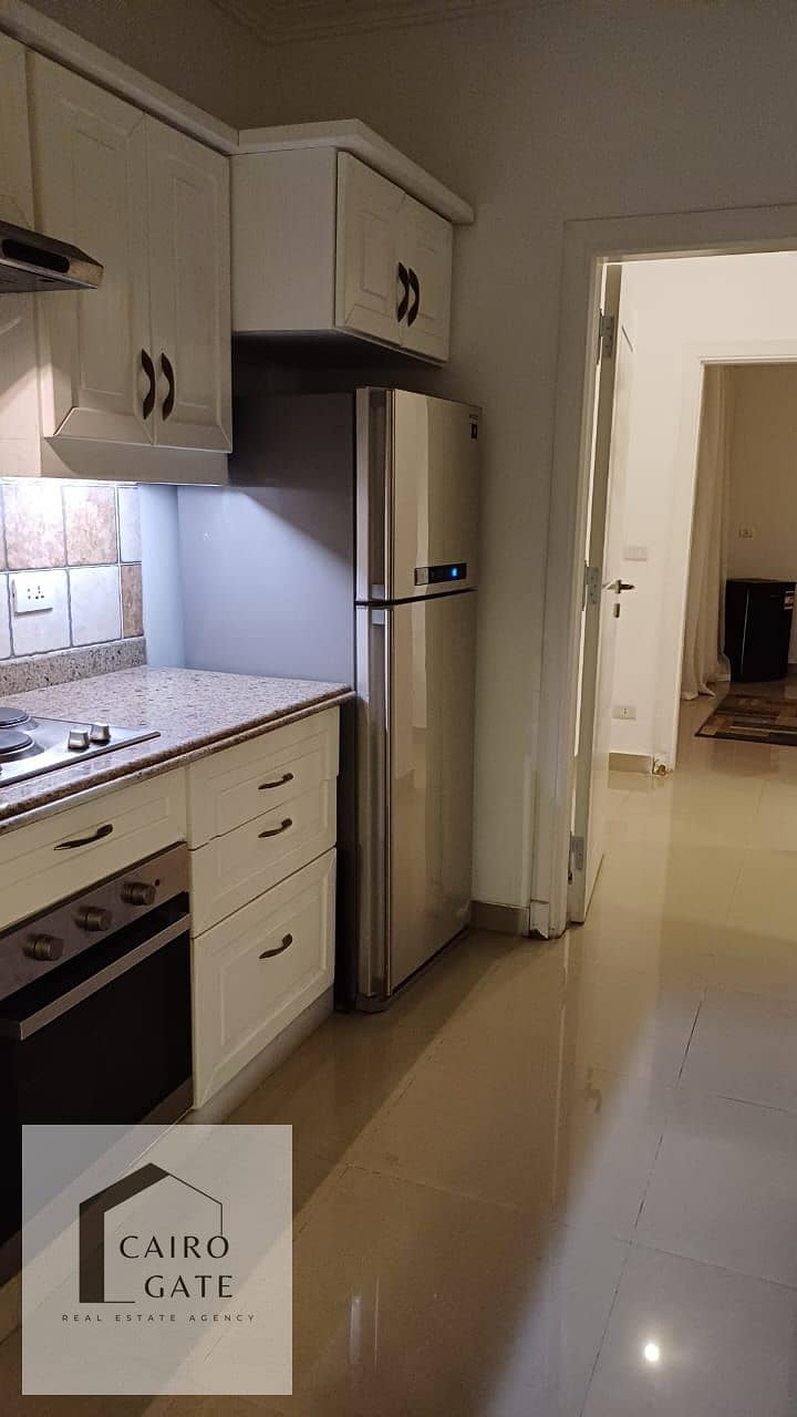 5 7c942a60-9070-4f84-a7f2-8b08a49c3707. jpg