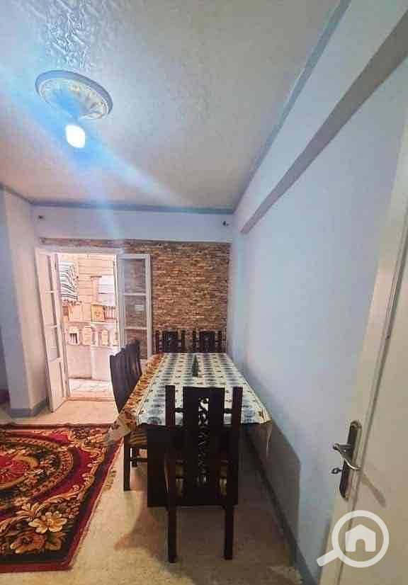 4 5e655e5a-a379-486c-b8ce-55e9db5e1fb5. jpg