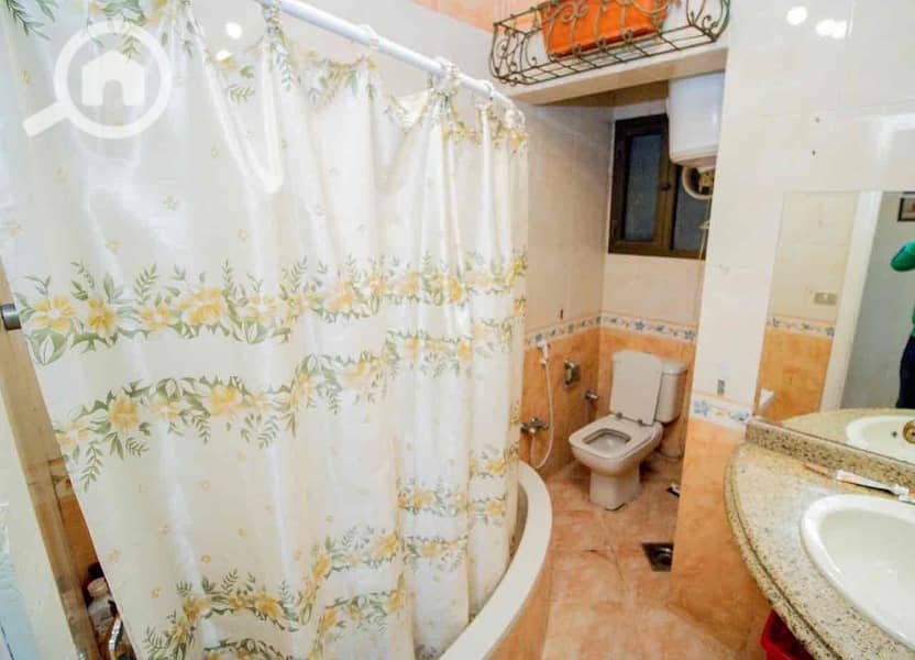 9 c4fa0df5-7230-410b-9dce-77de077cb38a. jpg