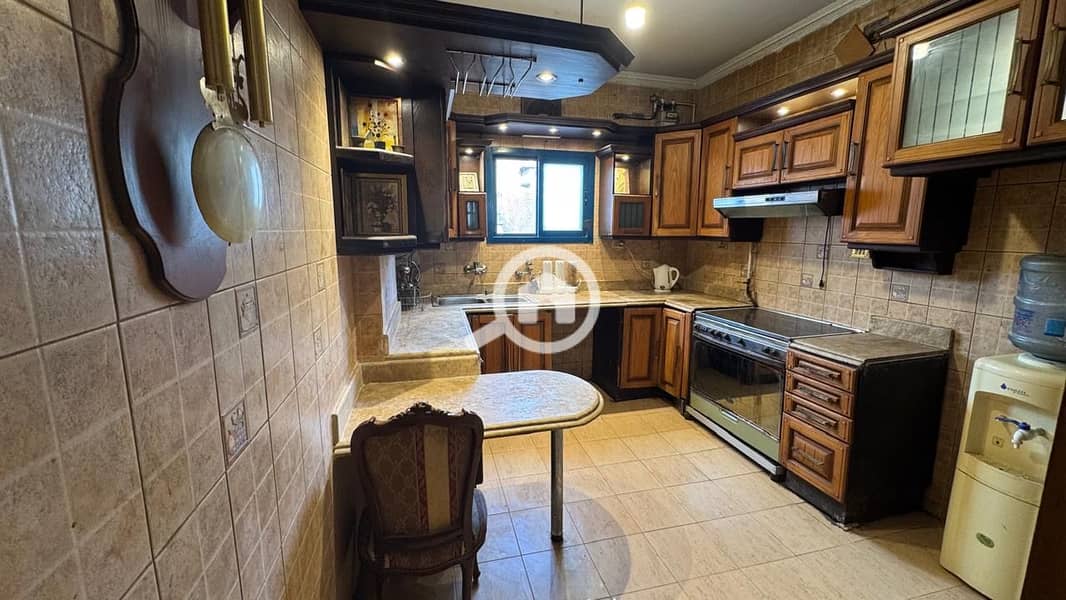 12 72b39f7c-e7dd-402d-9683-5ef15ee208d5. jpeg