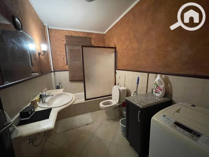 14 38f7cb04-654a-4a87-8eac-6a8071c5127a. jpeg