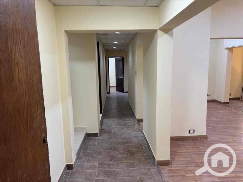 7 4b15cd11-5ff6-4803-98b9-1358c1df139c. jpg