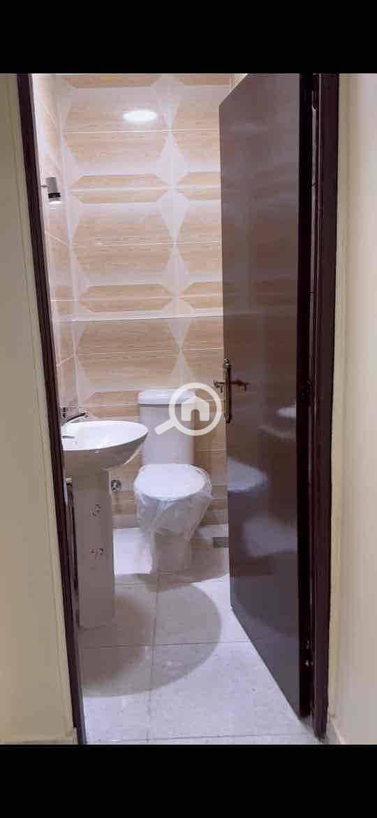 8 7446cc4e-e384-4ba4-ae3b-45a63bf2c046. jpg